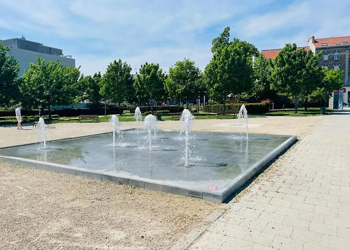 Neufchatel Superbe 3 * Ρενς