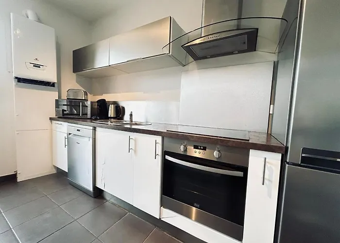 Neufchatel Superbe 3 Ρενς