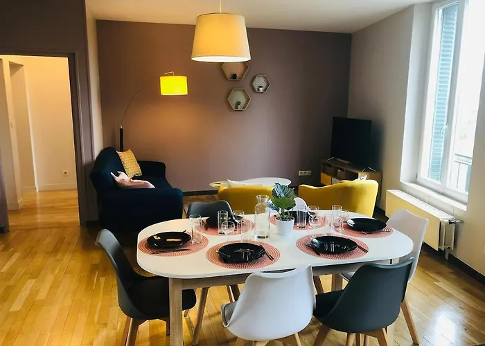 Neufchatel Superbe 3 Διαμέρισμα Ρενς